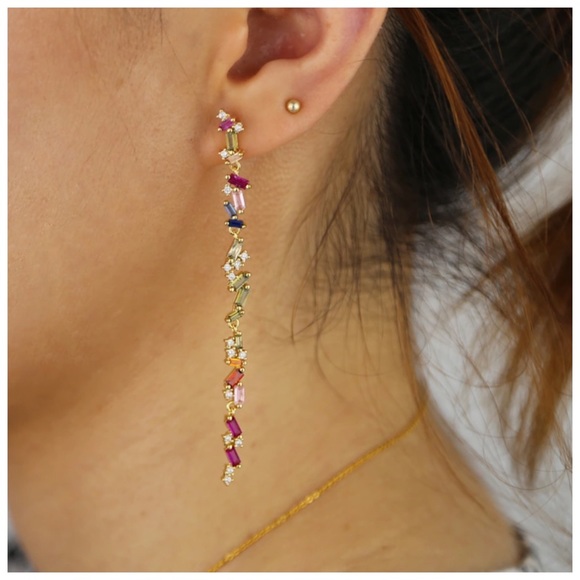 The ANTOYAH Austrian Crystals Long Earrings - Picture 3 of 3